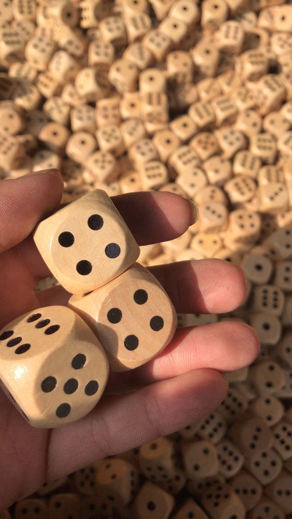 12PCS 16mm Wooden Dice Dots D6 - Party Games Gamecube 评论和价格